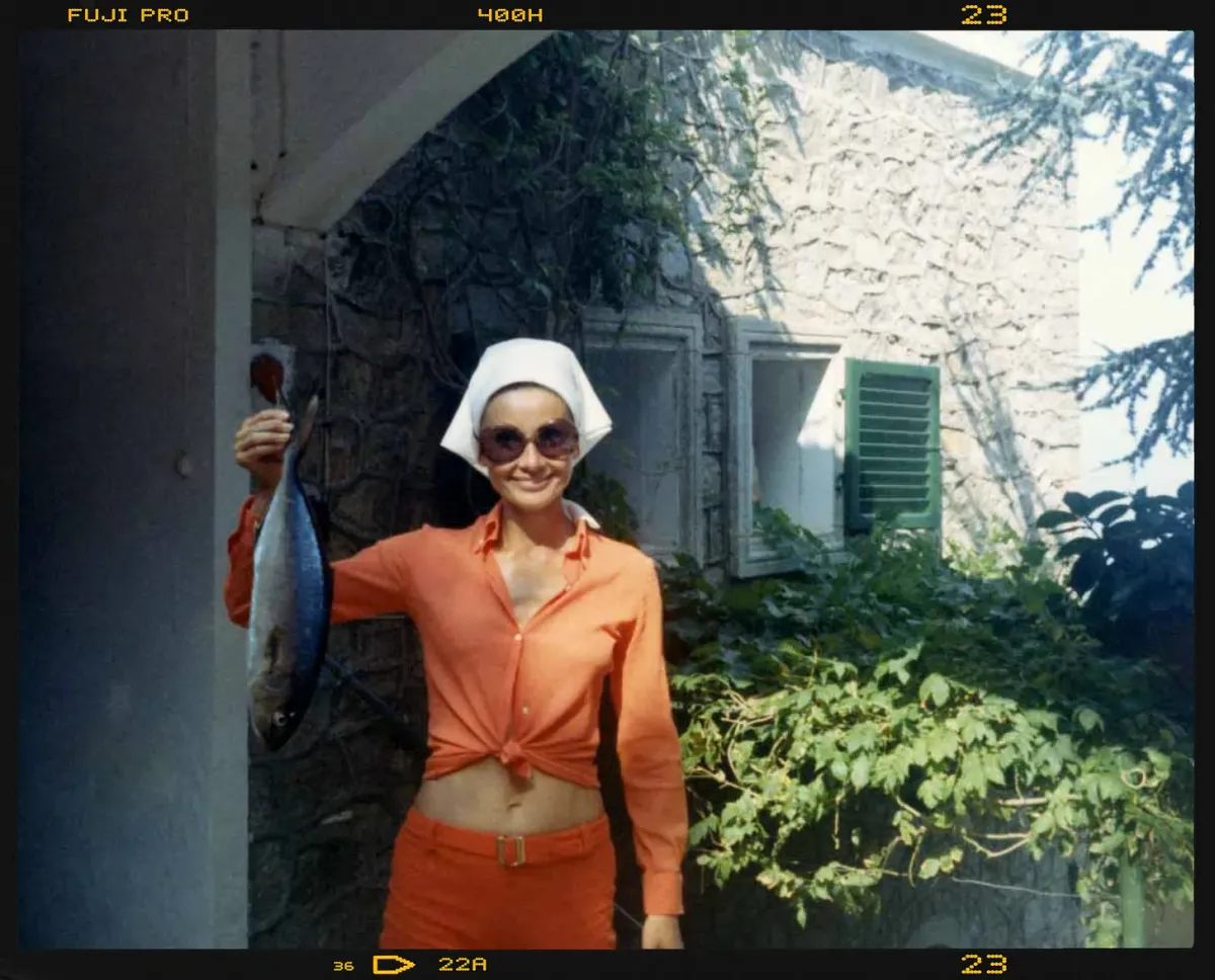 A quaint business idea ☼ A very hot drum machine ☼ A lamp worth bankrupting yourself over