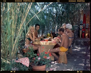 Buying a manor ☼ Inspiration to travel ☼ My new '70s camera